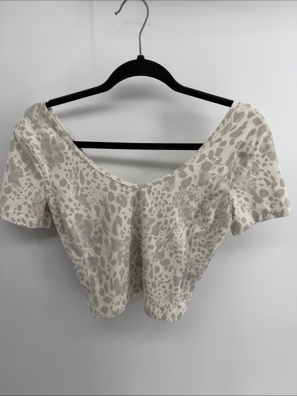 Lululemon Align printed scoop neck scoop back cropped shirt sleeved stretch top